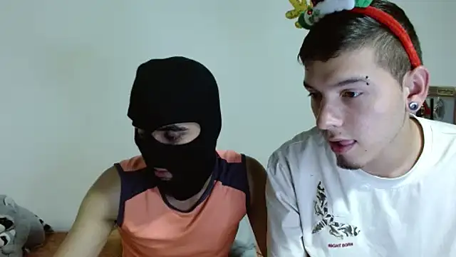 Maiki Foxx online show from 11-22-25, 11:58