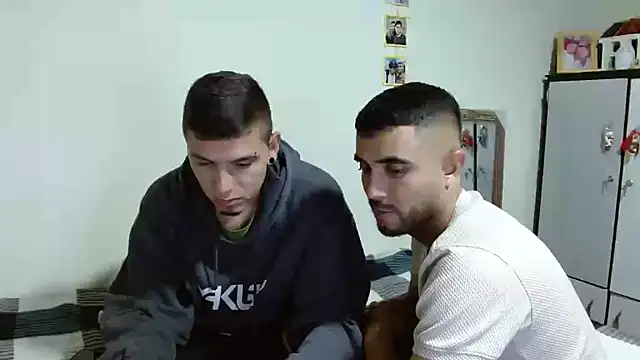 Maiki Foxx online show from 11-15-25, 02:04