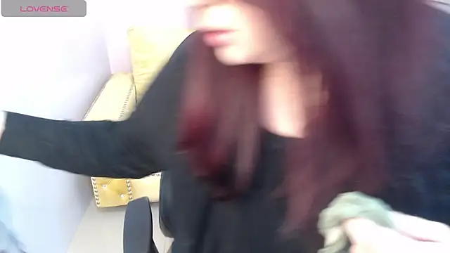 Snapshot of bellatrix_ch chatting on 10-05-25, 11:45 bellatrix ch online show from 10-05-25, 11:45