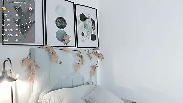 hinazuru online show from 10-27-25, 07:04