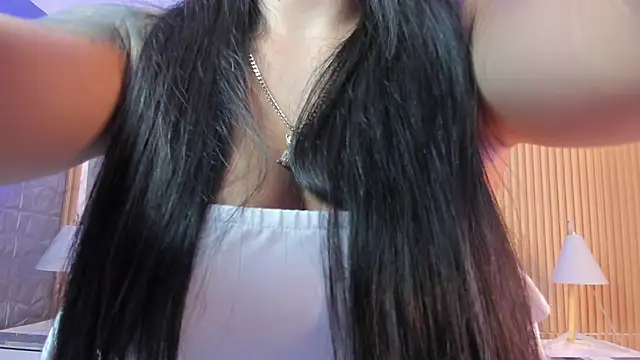 Snapshot of freyja_sweet_ chatting on 09-19-25, 01:59 freyja sweet  online show from 09-19-25, 01:59