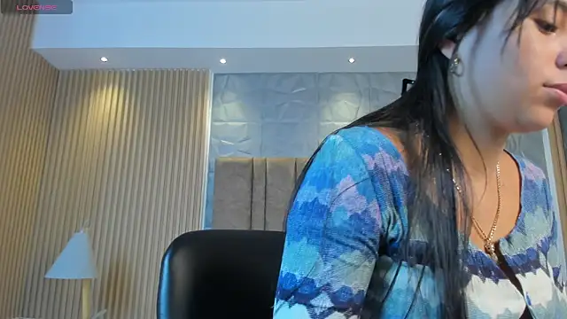 Snapshot of freyja_sweet_ chatting on 09-09-25, 10:57 freyja sweet  online show from 09-09-25, 10:57