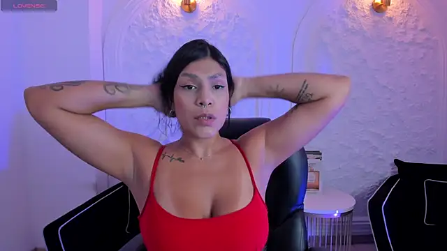 SarahYates online show from 07-10-26, 04:12