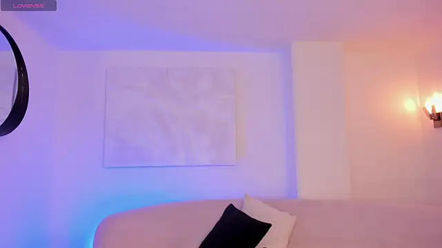 IsabellaMoreau online show from 11-25-25, 08:09