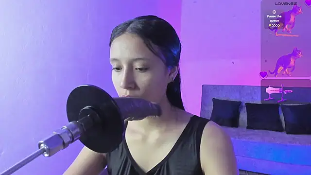 alicemoon   online show from 09-19-25, 10:41