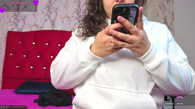 Larissa Antonella online show from 09-28-25, 07:54