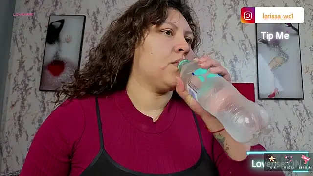 Larissa Antonella online show from 12-17-25, 04:06