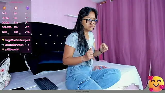 Azul Moon online show from 09-28-25, 03:35