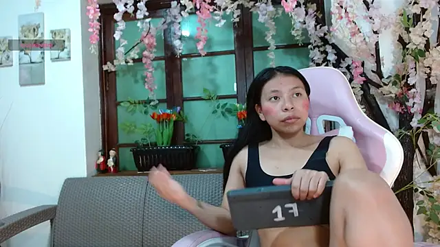 Snapshot of samara_selene chatting on 06-05-26, 03:11 samara selene online show from 06-05-26, 03:11