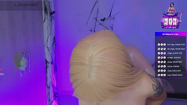 Moonlightt 21 online show from 10-19-25, 08:22