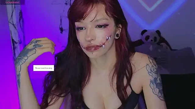 Moonlightt 21 online show from 10-18-25, 08:44