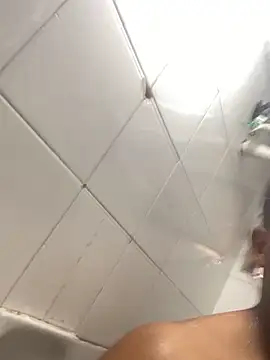 Snapshot of freedmar chatting on 10-28-25, 12:26 freedmar online show from 10-28-25, 12:26