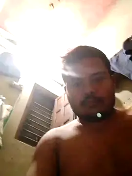 Snapshot of CatchingBouquet chatting on 10-02-25, 01:58 CatchingBouquet online show from 10-02-25, 01:58