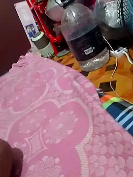 Snapshot of CatchingBouquet chatting on 09-29-25, 10:22 CatchingBouquet online show from 09-29-25, 10:22