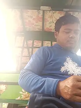 Snapshot of CatchingBouquet chatting on 01-11-26, 07:37 CatchingBouquet online show from 01-11-26, 07:37