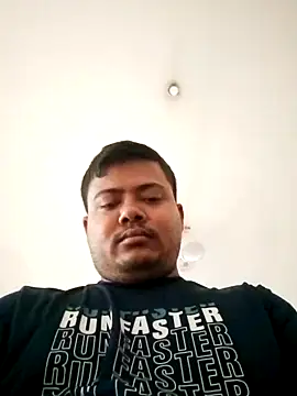 Snapshot of CatchingBouquet chatting on 09-21-25, 03:11 CatchingBouquet online show from 09-21-25, 03:11