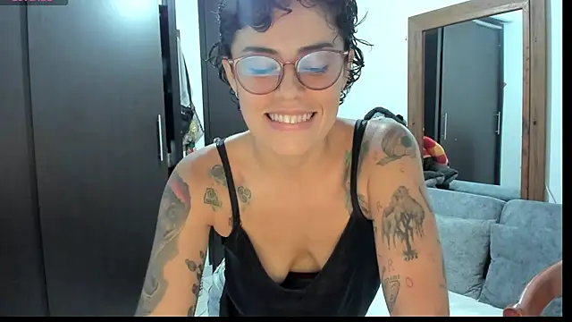 Snapshot of natt_op chatting on 04-24-26, 12:34 natt op online show from 04-24-26, 12:34