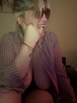 Granlady7 online show from 04-13-26, 09:24