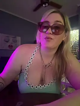 Snapshot of Granlady7 chatting on 01-11-26, 03:46 Granlady7 online show from 01-11-26, 03:46