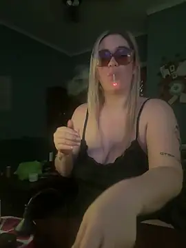 Snapshot of Granlady7 chatting on 01-19-26, 05:00 Granlady7 online show from 01-19-26, 05:00