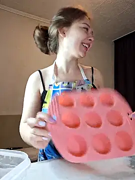 Olivia OliV online show from 05-22-26, 01:03