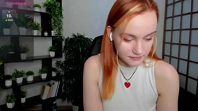 Ida FaneStain online show from 10-12-25, 02:35