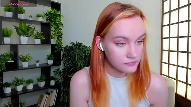 Ida FaneStain online show from 10-19-25, 02:47