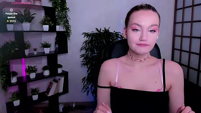 Ida FaneStain online show from 02-14-26, 02:23