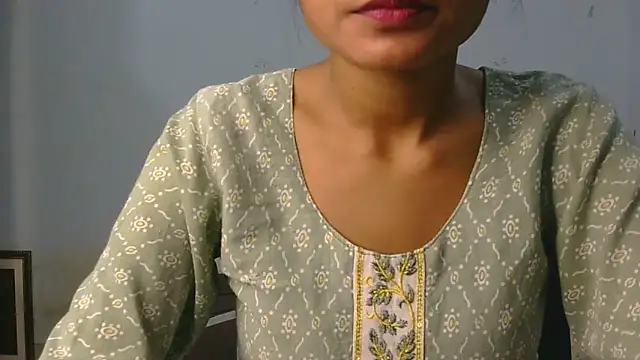 Snapshot of Aarti_misty71 chatting on 05-07-26, 05:33 Aarti misty71 online show from 05-07-26, 05:33