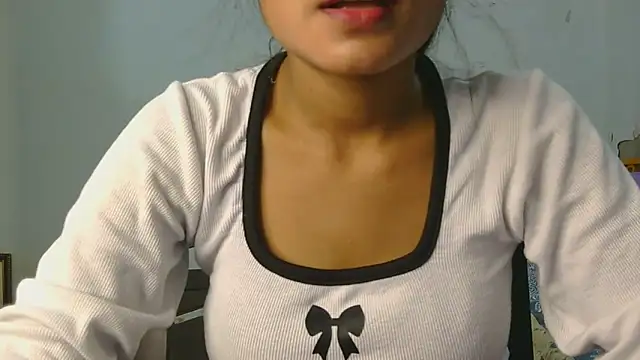 Snapshot of Aarti_misty71 chatting on 04-25-26, 05:21 Aarti misty71 online show from 04-25-26, 05:21