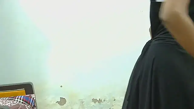 Aarti misty71 online show from 10-06-25, 05:08