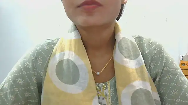 Snapshot of Aarti_misty71 chatting on 06-27-26, 05:57 Aarti misty71 online show from 06-27-26, 05:57