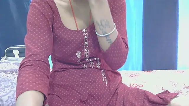 Aarti misty71 online show from 09-24-25, 05:03