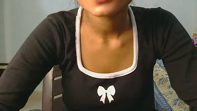 Snapshot of Aarti_misty71 chatting on 04-23-26, 05:36 Aarti misty71 online show from 04-23-26, 05:36