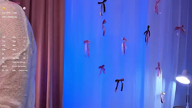 Nelly Kimm online show from 04-05-26, 01:23