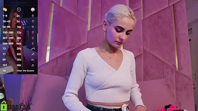 SelenaDaze online show from 11-04-25, 04:38