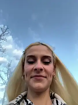 SelenaDaze online show from 04-14-26, 03:55