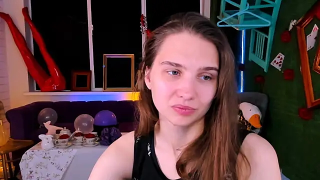 TessaMill online show from 09-23-25, 05:14