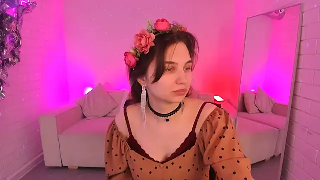 Snapshot of TessaMill chatting on 04-24-26, 05:09 TessaMill online show from 04-24-26, 05:09