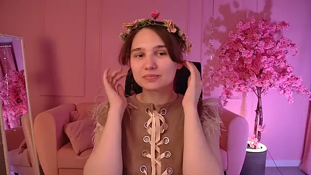 Snapshot of TessaMill chatting on 05-18-26, 05:13 TessaMill online show from 05-18-26, 05:13