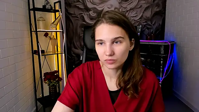 TessaMill online show from 09-10-25, 05:17