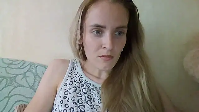 JayeTyler online show from 06-18-26, 07:40