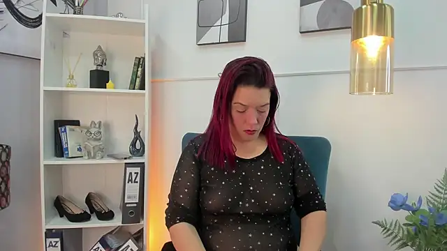 Snapshot of VeronicaBlake chatting on 05-20-26, 12:57 VeronicaBlake online show from 05-20-26, 12:57