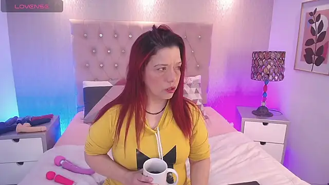 VeronicaBlake online show from 11-13-25, 01:15