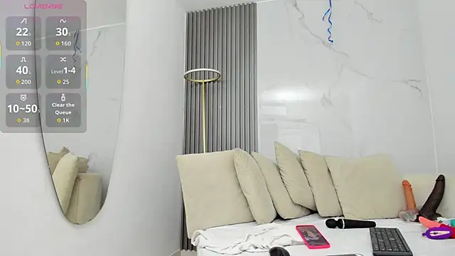 kiaratentation online show from 11-29-25, 07:36