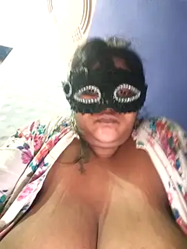 Dassing strip couple online show from 10-06-25, 07:25