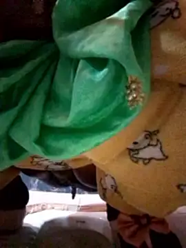 Snapshot of Dassing_strip_couple chatting on 01-08-26, 09:43 Dassing strip couple online show from 01-08-26, 09:43