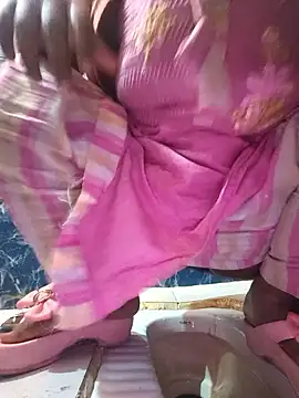 Dassing strip couple online show from 01-17-26, 08:12