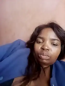 ShySexyBaddiexx online show from 12-20-25, 06:49