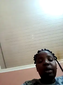 ShySexyBaddiexx online show from 01-09-26, 12:45